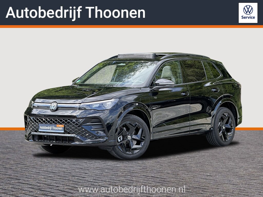 Volkswagen Tiguan 1.5 eHybrid R-Line | Trekhaak | Pano | H&K