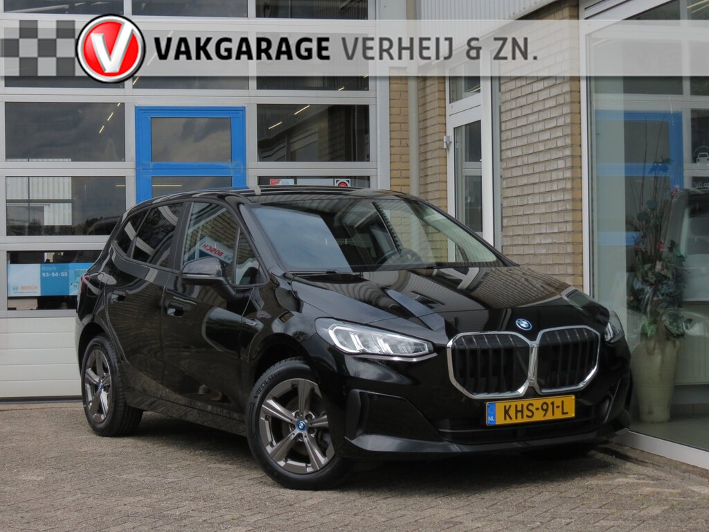 BMW 2-Serie Active Tourer 225e xDrive Camera|CarPlay|Cruise|Navi|Stoel verw.|Clima|DAB+
