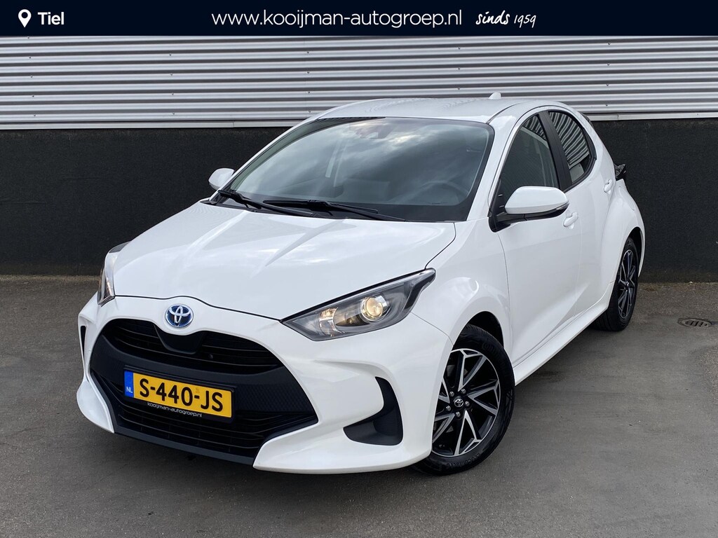 Toyota Yaris 1.5 Hybrid Active Dynamic-special Nieuw geleverd, dealeronderhouden, Lichtmetalen velgen, Achteruitrijcamera, Adaptieve cruise control