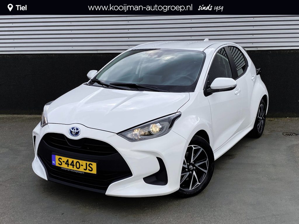 Toyota Yaris 1.5 Hybrid Active Dynamic-special Nieuw geleverd, dealeronderhouden, Lichtmetalen velgen, Achteruitrijcamera, Adaptieve cruise control