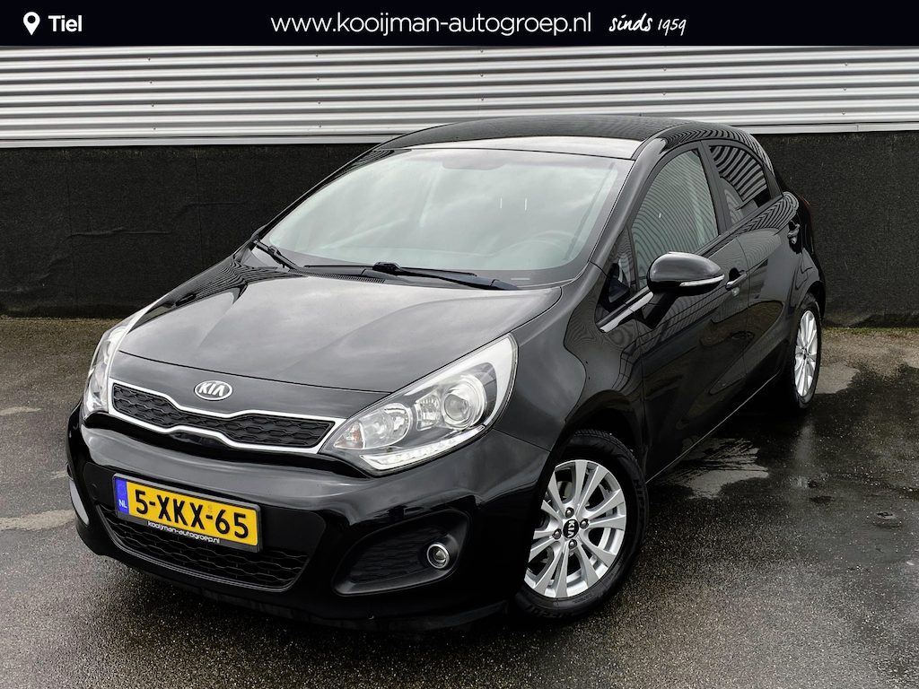 Kia Rio 1.2 CVVT World Cup Edition Nieuw geleverd en dealeronderhouden, Cruise control, Airco, Bluetooth, Privacy glass