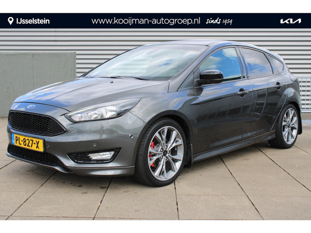 Ford Focus 1.5 ST-Line 182 Navigatie / Camera / LMV / Alcantara