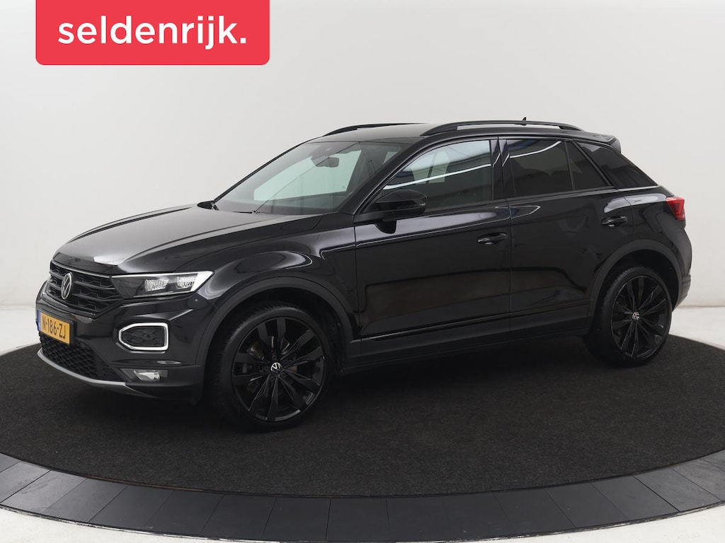 Volkswagen T-Roc 1.5 TSI Sport | Carplay | Virtual Cockpit | Full LED | Navigatie | Climate control | Parkeerhulp | 19'' lichtmetalen velgen | Bluetooth | Getint glas | Sportstuur