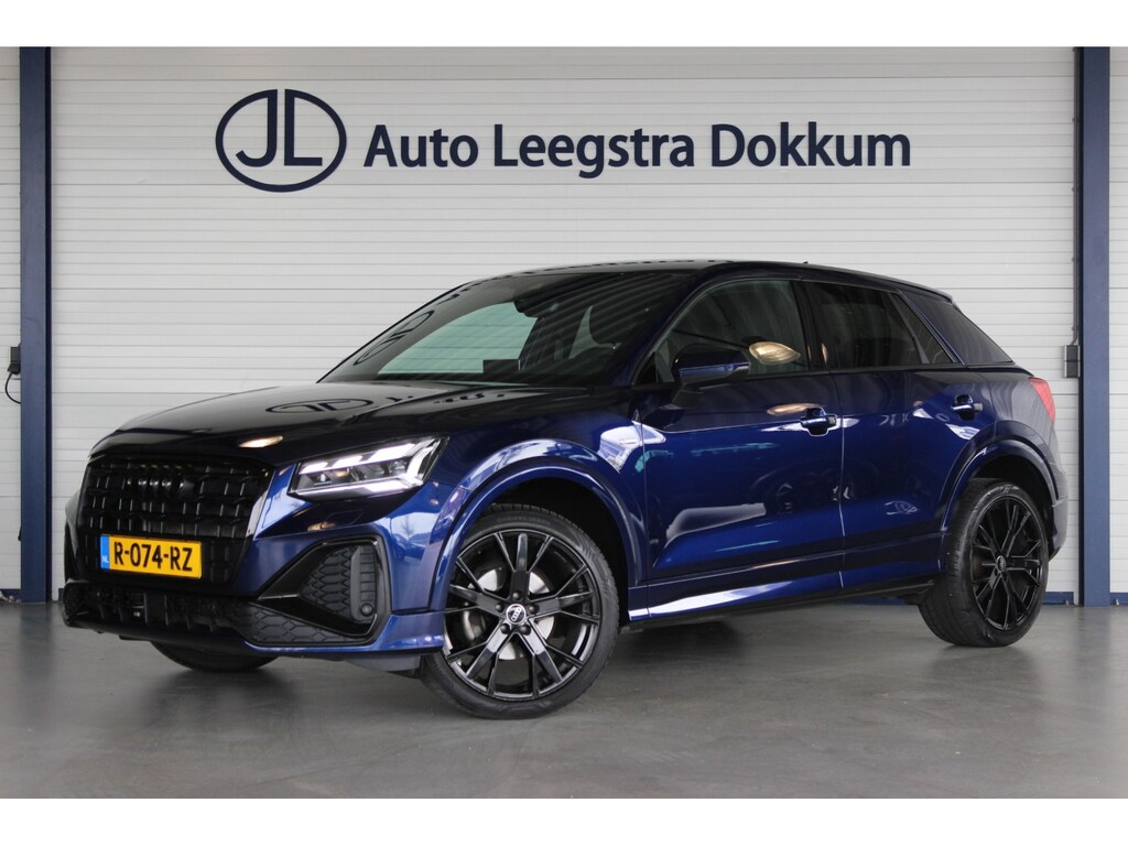 Audi Q2 35 TFSI S-Line Edition Facelift | Black Optic | Camera | Adapt. Cruise | Carplay | LED Matrix | Navi | Sfeerverl. | Privacy glass | 19" LMV | PDC V+A