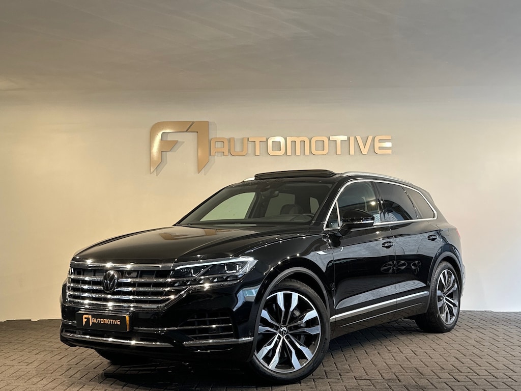 Volkswagen Touareg 3.0 TSi e-Hybrid 4M R Pano|Memory|Trekhaak