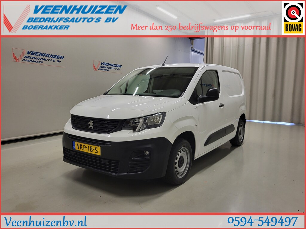 Peugeot Partner 1.2PureTech 111pk Benzine!