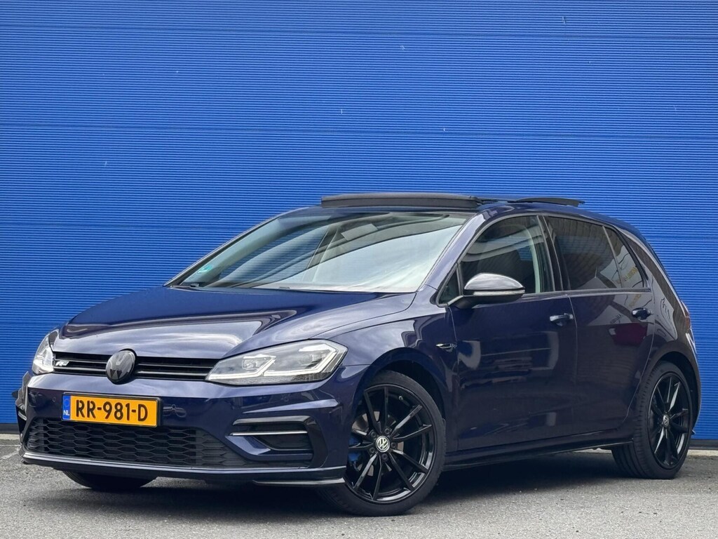 Volkswagen Golf 1.0 TSI | R-Line | Pano | Carplay | Virtual cockpit
