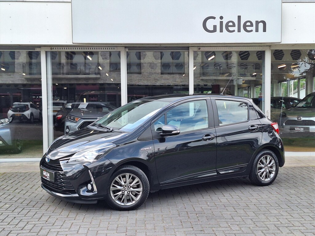 Toyota Yaris 1.5 Hybrid Design | Navigatie, Cruise control, Lichtmetalen velgen, Parkeercamera, Safety sense, Climate control
