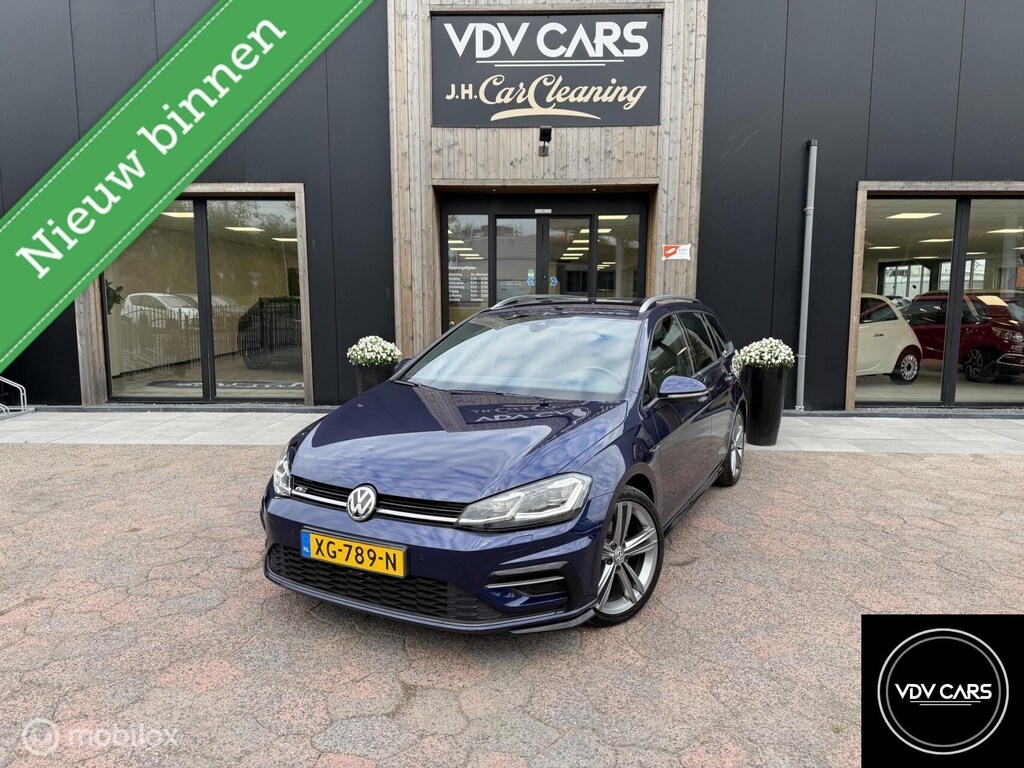 Volkswagen Golf 1.5 TSI Highline Business R | Aut. | Carplay