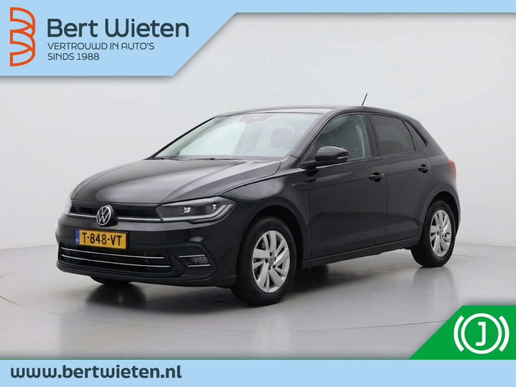 Volkswagen Polo 1.0 TSI 110 PK | IQ Light | Camera | Carplay | Stoelverwarming