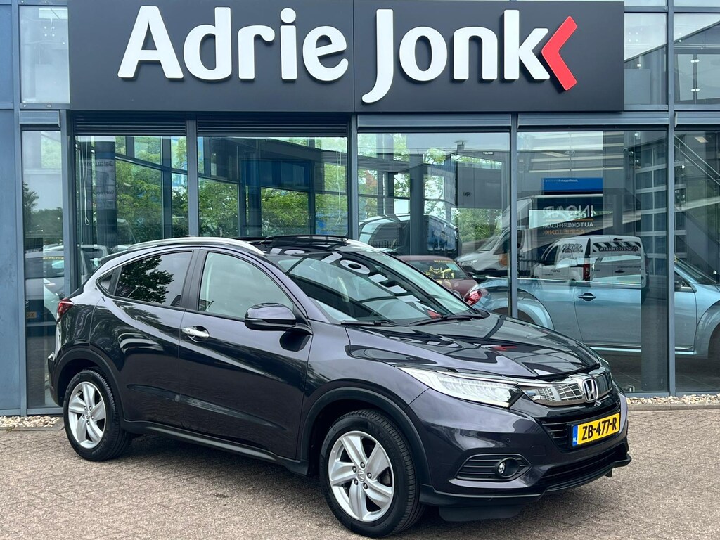Honda HR-V 1.5 i-VTEC Executive AUTOMAAT | TREKHAAK | NAVIGATIE | PANORAMADAK | ACHTERUITRIJCAMERA | STOELVERWARMING |