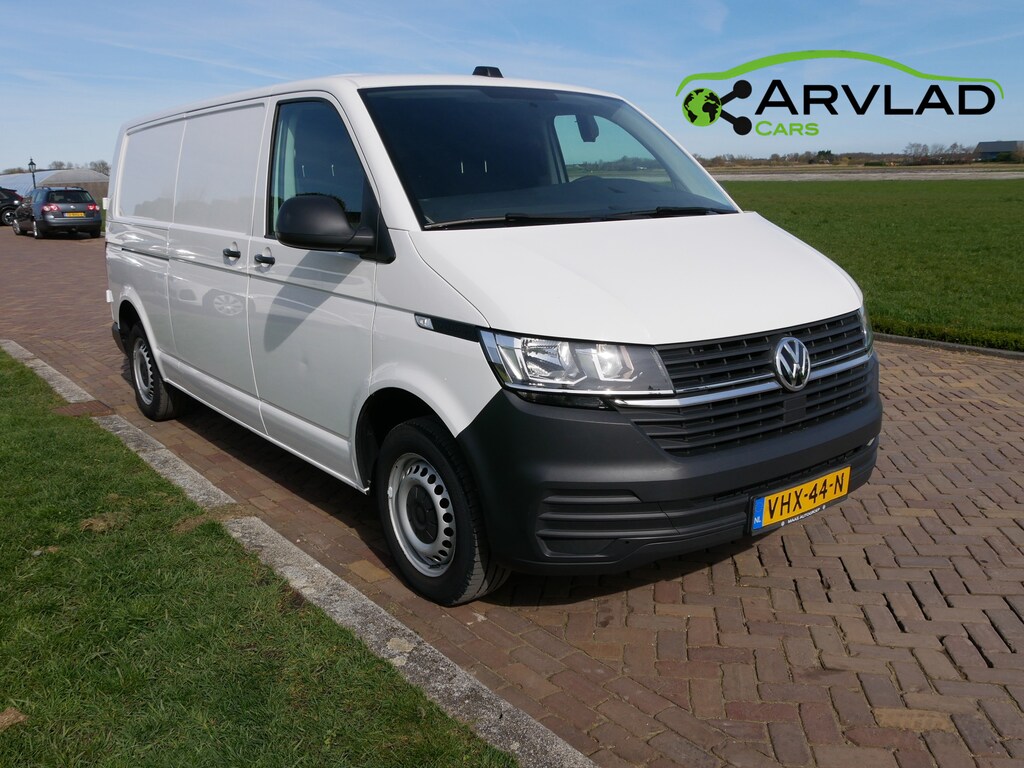 Volkswagen Transporter 2.0 TDI L2H1 28 AC 2021 ** 10999 EX BTW **