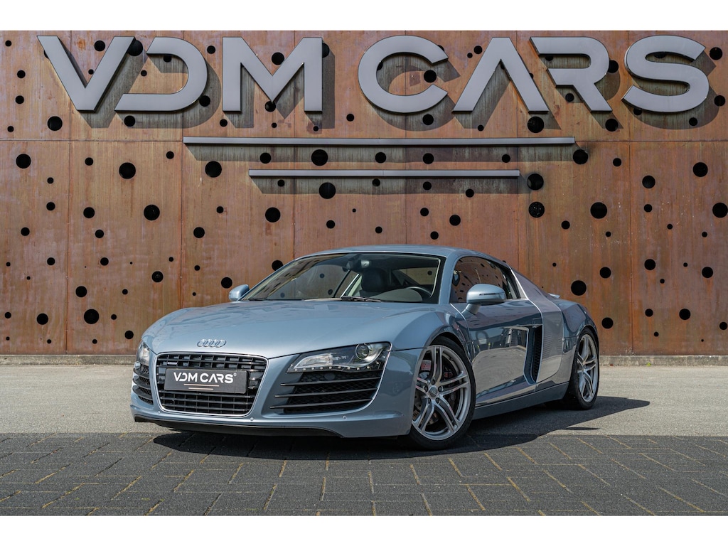 Audi R8 4.2 V8 FSI | Handgeschakeld | Jet Blue Metallic | Le Mans Spec | B&O | Titanium Uitlaat | Camera | KW Schroefset |