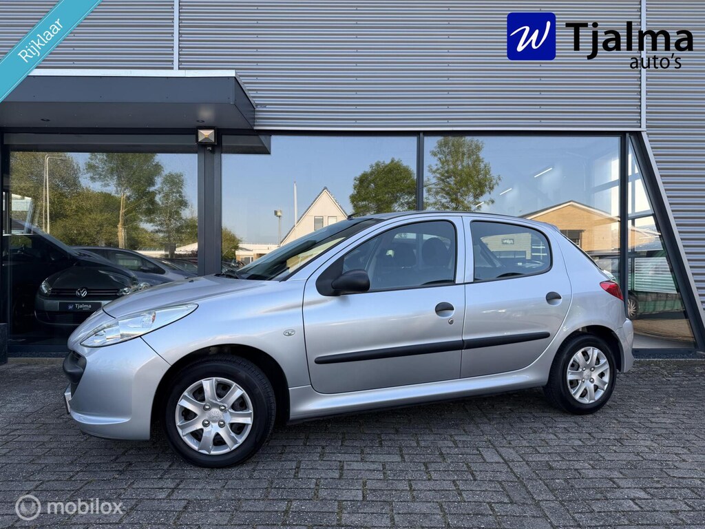 Peugeot 206+ 1.1 XR airco 5-deurs trekh 137DKM