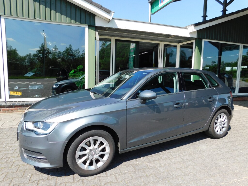 Audi A3 SPORTBACK 1.2TFSI 110PK Attraction! All-in Prijs!