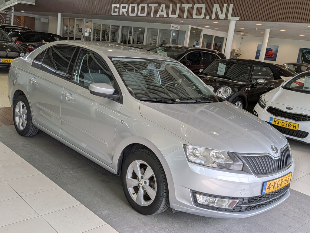 Skoda Rapid 1.2 TSI Greentech Elegance Businessline NAP 29.752km, Airco, Cruise Control, Trekhaak, Stuurbekrachtiging
