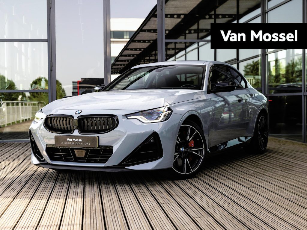 BMW 2-Serie Coupé M240i xDrive | HARMAN KARDON | STOELMEMORY | ADAPTIEVE CRUISE CONTROL | INNOVATIE PAKKET | COMFORT PAKKET | BROOKLYN GRAU | 19 INCH JET BLACK |