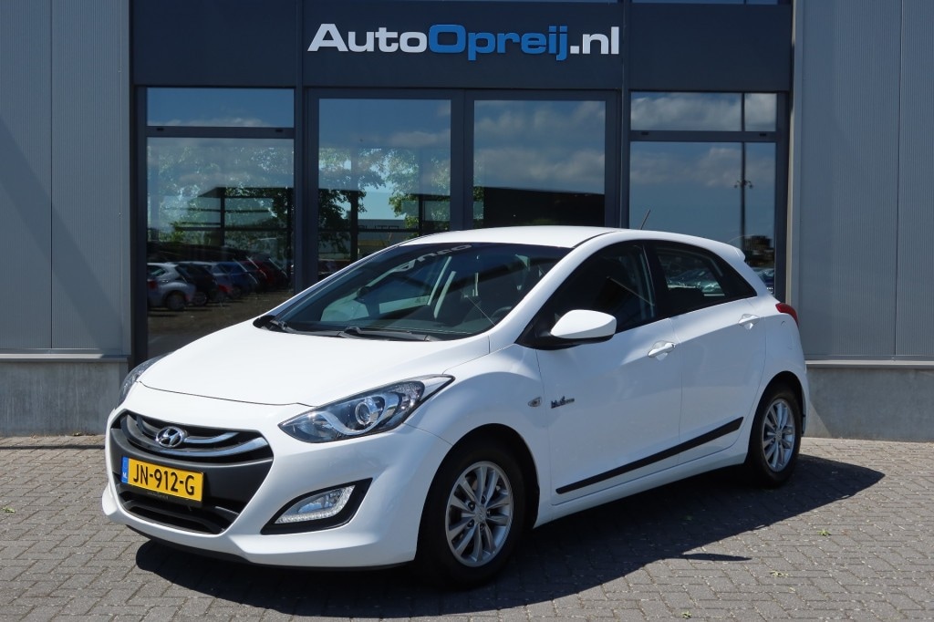 Hyundai i30 1.6 GDI i-Drive Cool Plus 5drs. Airco, PDC