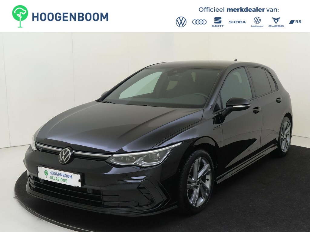 Volkswagen Golf 1.5 TSI R-Line Business | Parkeerassistent | Dodehoek detectie | Navigatie | LED Plus verlichting | Adaptieve cruise control | Achteruitrijcamera | Sfeerverlichting |