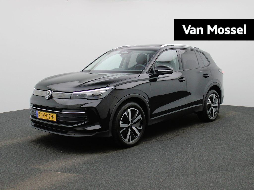 Volkswagen Tiguan 1.5 eTSI Life Edition 150 PK Origineel Nederlands | 1e Eigenaar | Trekhaak | Panoramadak | Navigatie | Achteruitrijcamera | Parkeersensoren