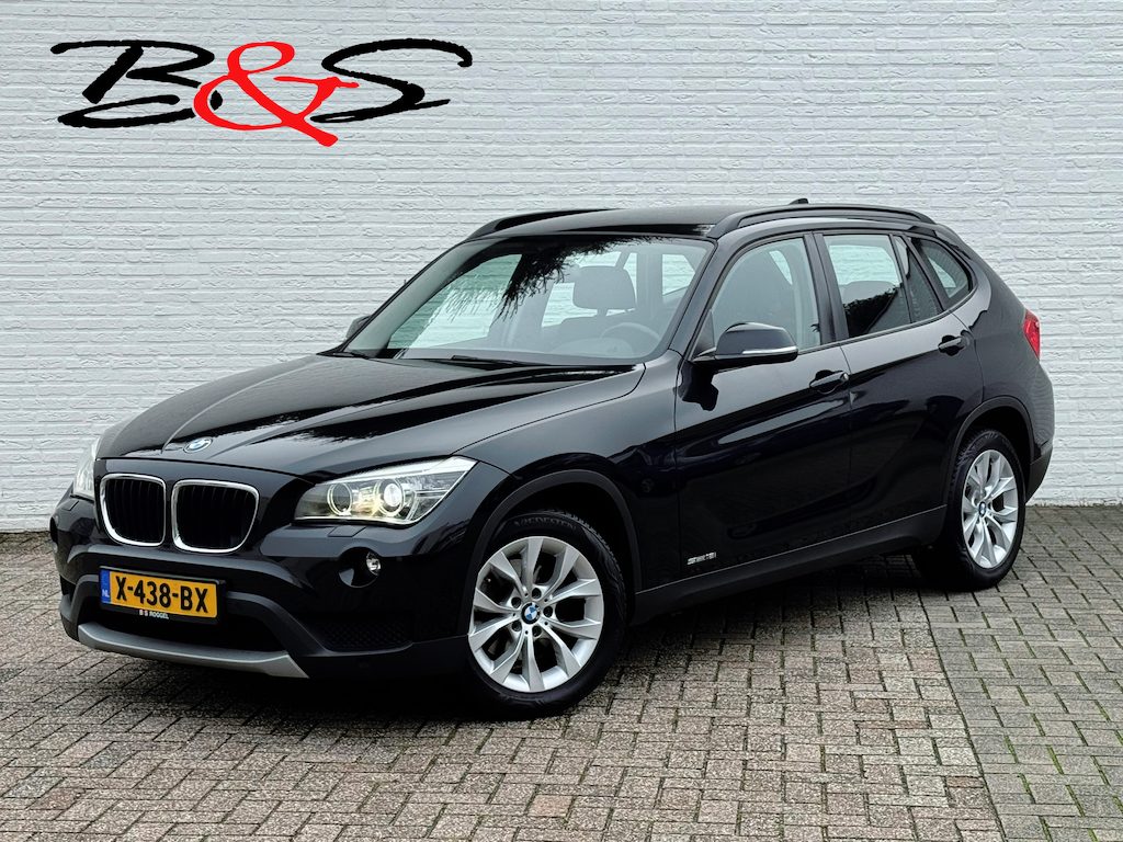 BMW X1 SDrive18i Cruise control Climate control Navigatie Stoelverwarming