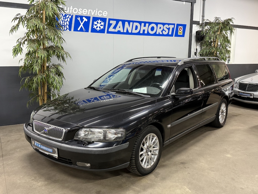 Volvo V70 2.4 Edition II // Apk tot 22-11-2026!! // goed rijdend en netjes!!!