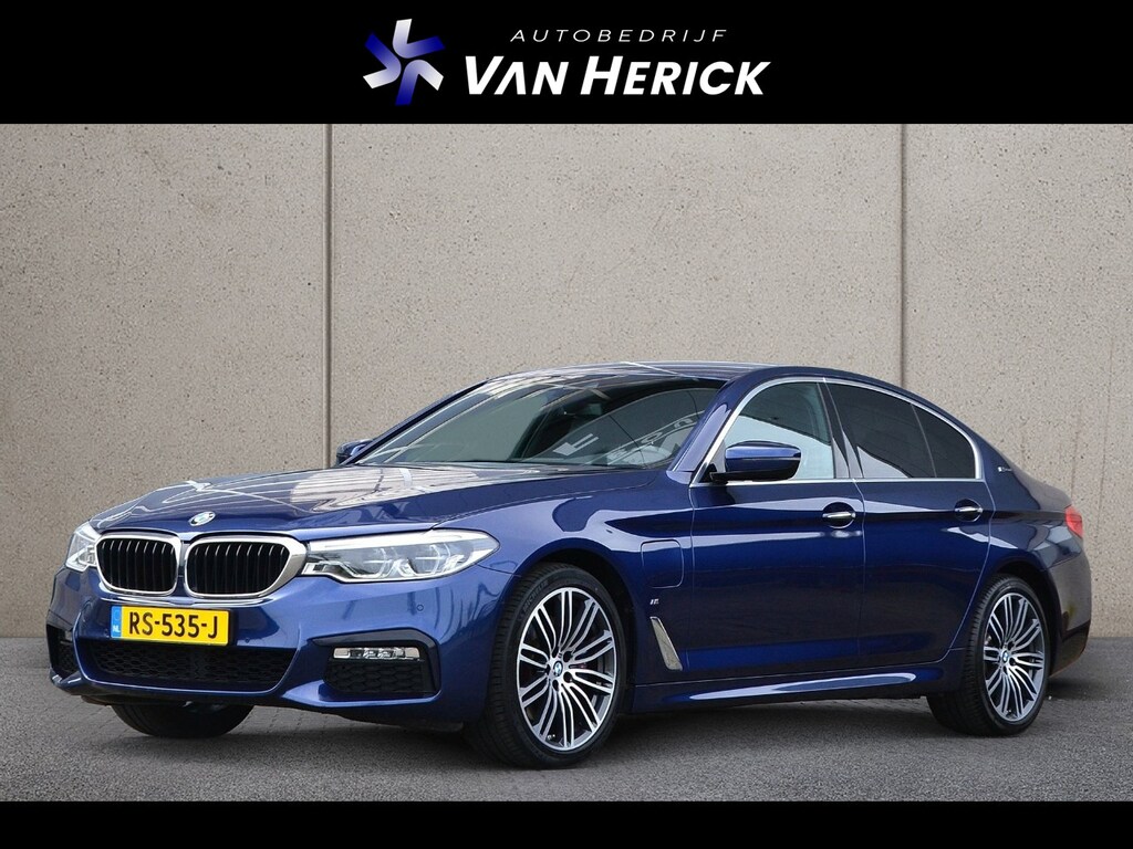 BMW 5-Serie 530e High Executive | M-Sport | Keyless | Achteruitrijcamera