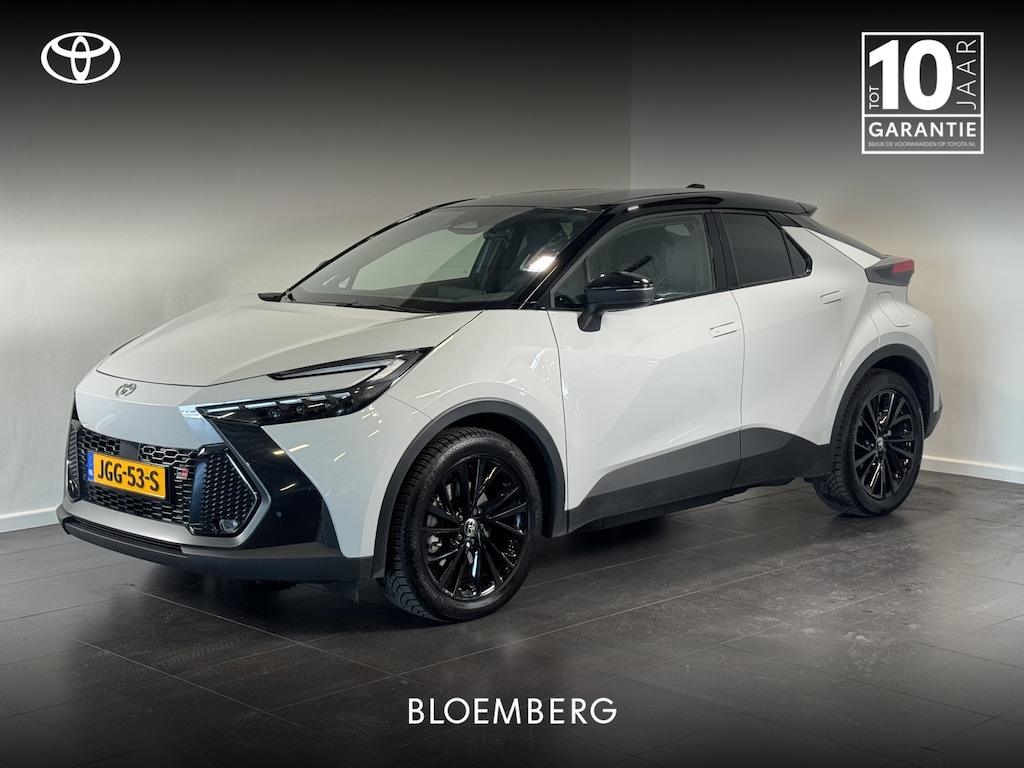 Toyota C-HR / C-HR+ 2.0 Plug-in Hybrid 220 GR SPORT | Origineel NL | Trekhaak | All season | Nieuw!
