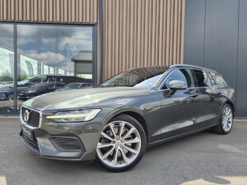 Volvo V60 2.0 T5 Momentum | Carplay | PDC | Navi | DAB