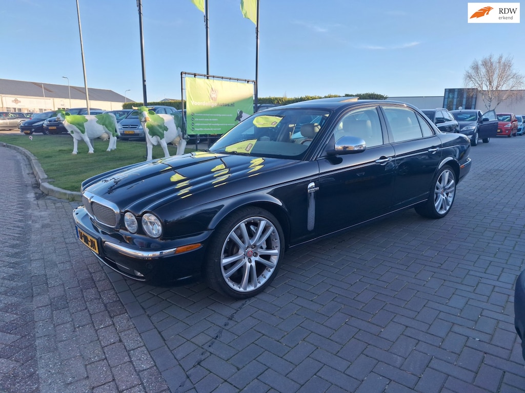Jaguar XJ 4.2 V8 Super / Uitzonderlijk nette auto / Nieuwe APK bij aflevering