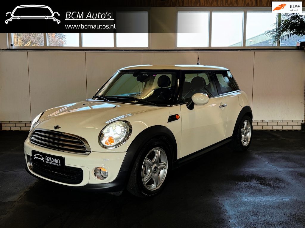MINI Cooper 1.6 One Chili |Leer|Harman/Kardon|Stoelverwaming|PDC|Navi|Clima|