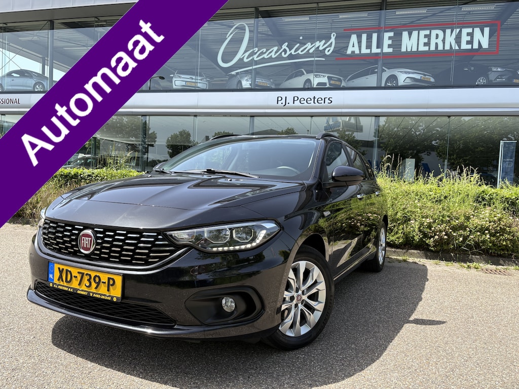 Fiat Tipo Stationwagon 1.6 16v Business Lusso Automaat Airco - Parkeersensor achter - Navigatie - Cruise control - Radio - Led verlichting - Licht metalen velgen 16 inch - Dakrails - Elektrische ramen - Mistlampen - Radio - Stuur multifunctioneel - Extra getint glas achter - Bluetooth