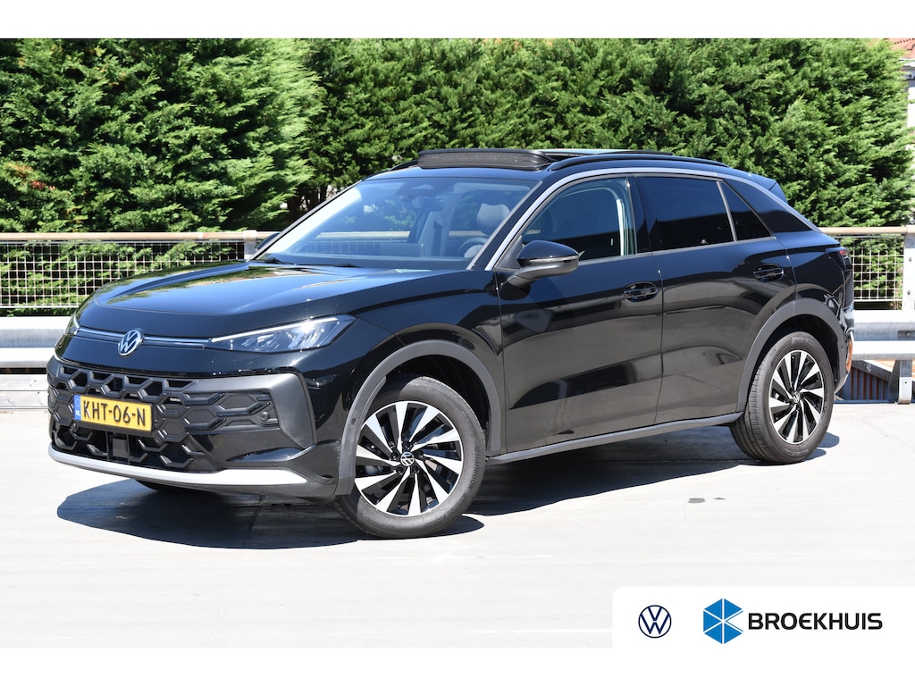 Volkswagen T-Roc 1.5 eTSI 115PK DSG Life First Edition | Multimedia Pakket | Dode-hoek detectie | Elektrisch wegklapbare trekhaak | Schuif-kanteldak | VERLENGDE GARANTIE