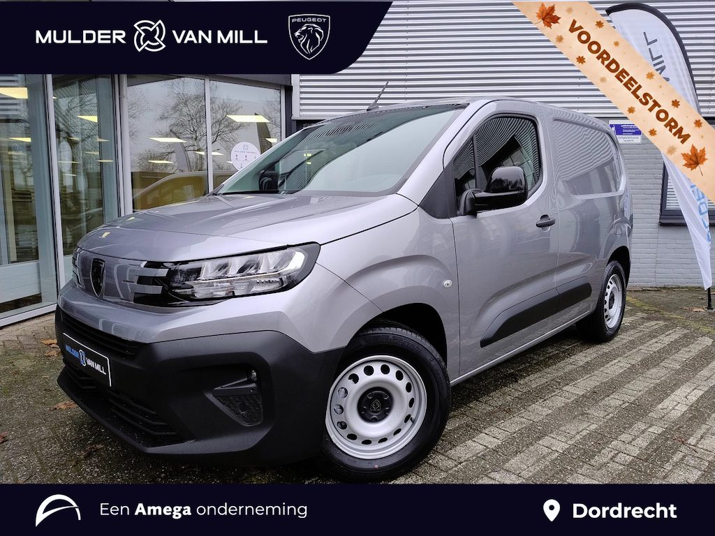 Peugeot e-Partner L1 50kWh 136pk | ACTIE | 8 jaar garantie | 0% financial lease | 2-zits | Houten afwerking laadruimte | Multimedia | Draadloze Apple Carplay en Android Auto | Achteruitrijcamera | Parkeersensoren achter | Digital cockpit | Stuurwielbediening | Bestuurdersstoel comfort | van €30.615 voor €25.995 ex. BTW rijklaar