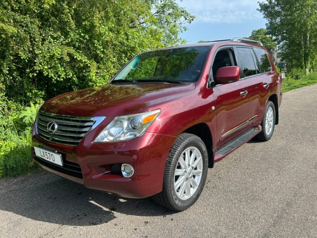 Lexus LX 570 ( Toyota Land Cruiser 200 Series) V8 Benzine 8 - persoons