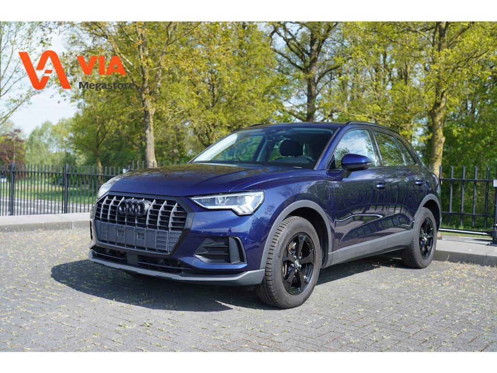 Audi Q3 Black & Blue Edition | 45e TFSi PHEV | LED | PDC | Sportstoelen | ACC | ECC |