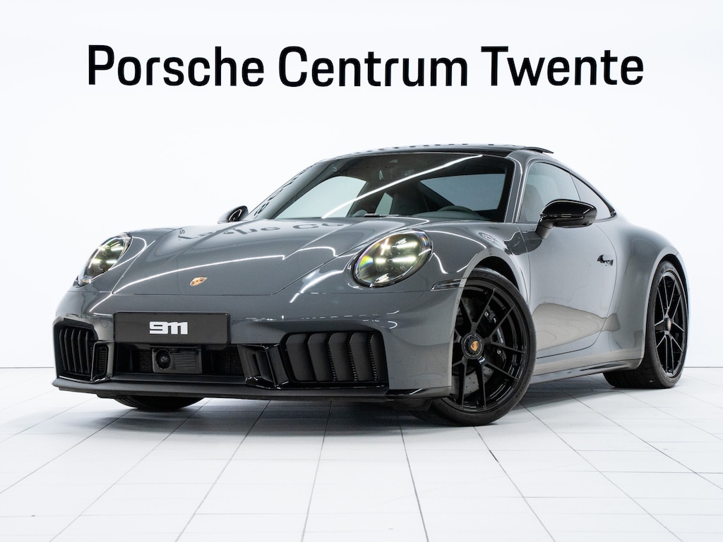 Porsche 911 Carrera 4 GTS