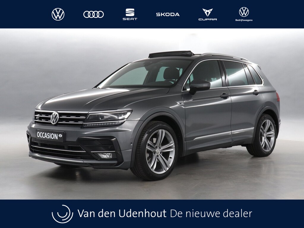 Volkswagen Tiguan 1.5 TSI 150pkAutomaat Highline Business R / Panoramadak / Camera / Full-LED / 19"Lm 340