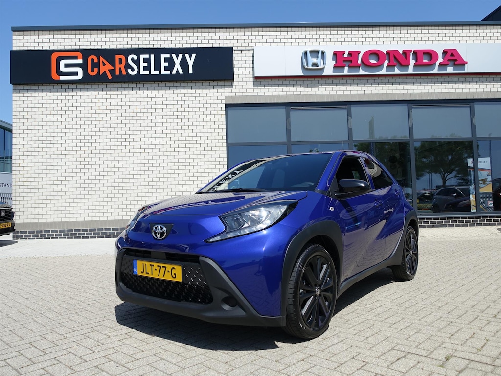 Toyota Aygo X 1.0 VVT-i MT 72pk Play 18 INCH LM-Velgen en 3984 km erop
