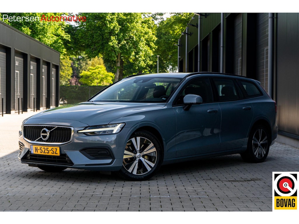 Volvo V60 2.0 B3 Momentum Advantage *Stuurverw* Stoelverw* Camera*