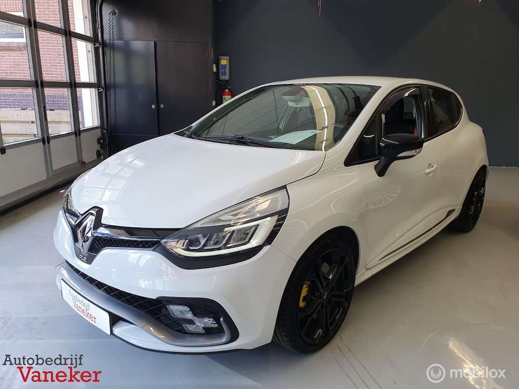 Renault Clio 1.6 Turbo R.S.|200PK|Carplay|PDC|Stoelverwarming