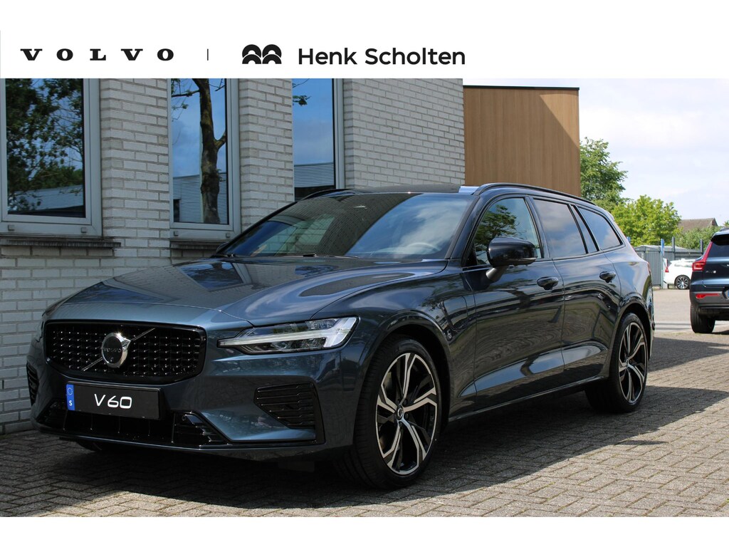 Volvo V60 T6 Plug-in hybrid AWD Ultra Dark | Elektrisch verstelbare voorstoelen met memory | 360 graden camera | Blind spot | Verwarmbare voorstoelen en achterbank | Android Auto/Apple CarPlay | Adaptieve cruis controle | Keyless Entry