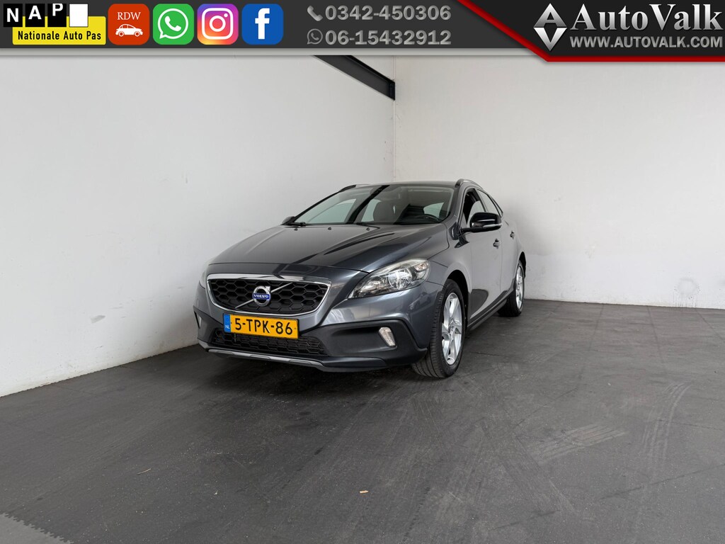 Volvo V40 Cross Country 1.6 T4 Momentum