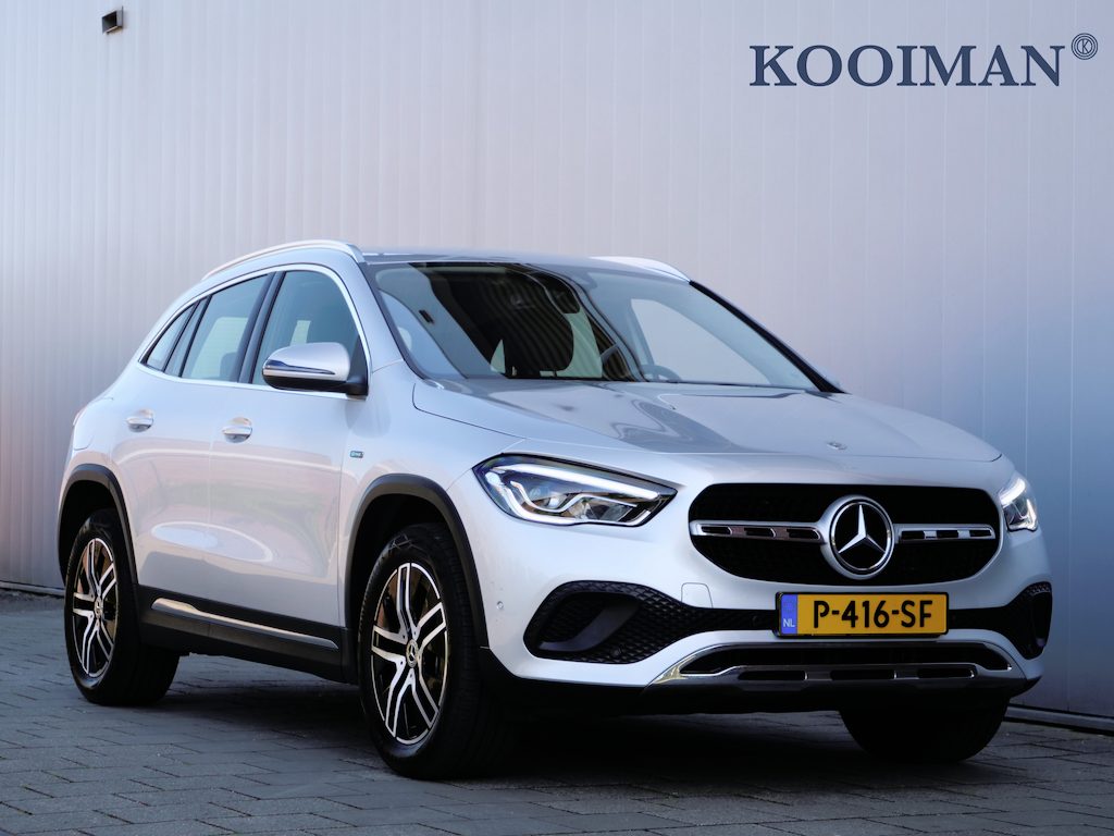 Mercedes-Benz GLA 250 e Style 218 Pk Automaat Navi / DAB / Camera / Apple Carplay / Stoelverwarming