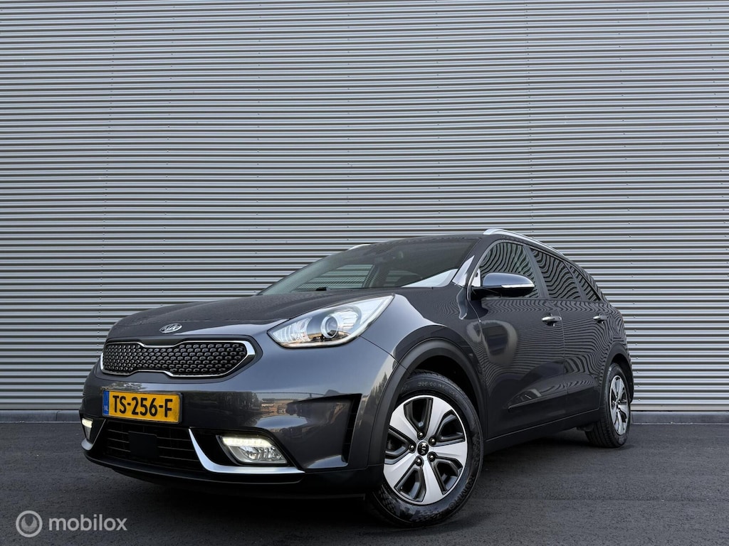 Kia Niro Hybrid 1.6 GDi BusinessLine | Leer | Keyless |Camera | Carplay | Stoelverwarming | ACC | Vol opties!
