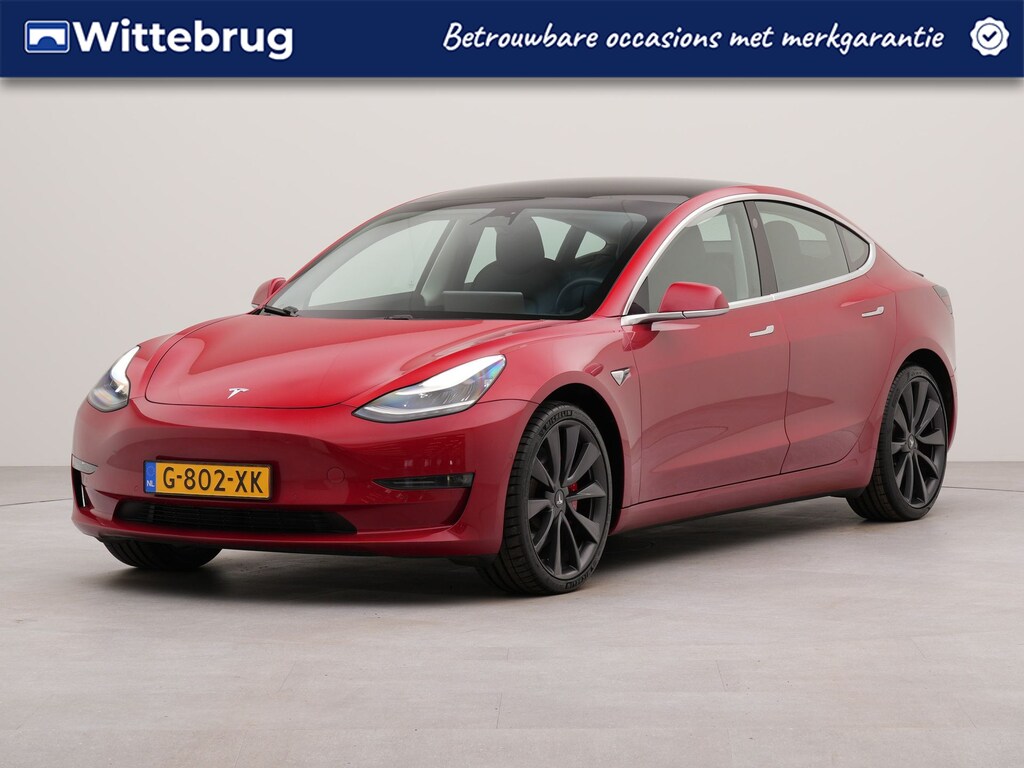 Tesla Model 3 Performance AWD 75 kWh panorama dak | SoH 91,4 % | Apple carplay | Panorama dak | Navigatie | Voorstoelen verwarmd | 360 camera | Spraakbediening |