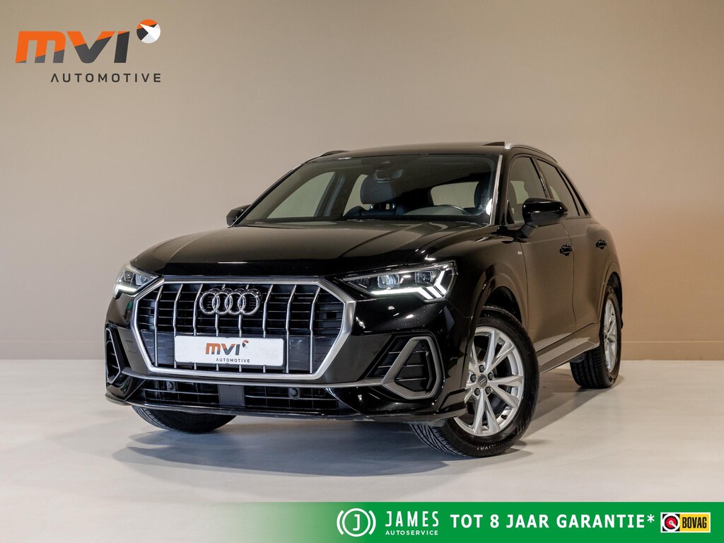 Audi Q3 35 TFSI 2x S-Line edition / 150pk / Panorama dak / Dodehoek herkenning /