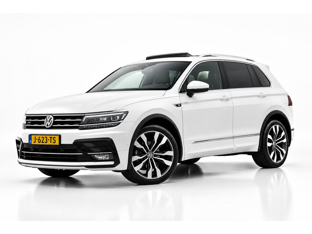 Volkswagen Tiguan 1.5 TSI ACT R-Line | TREKHAAK | CAMERA | STOELVERWARMING | NAP | PANORAMADAK