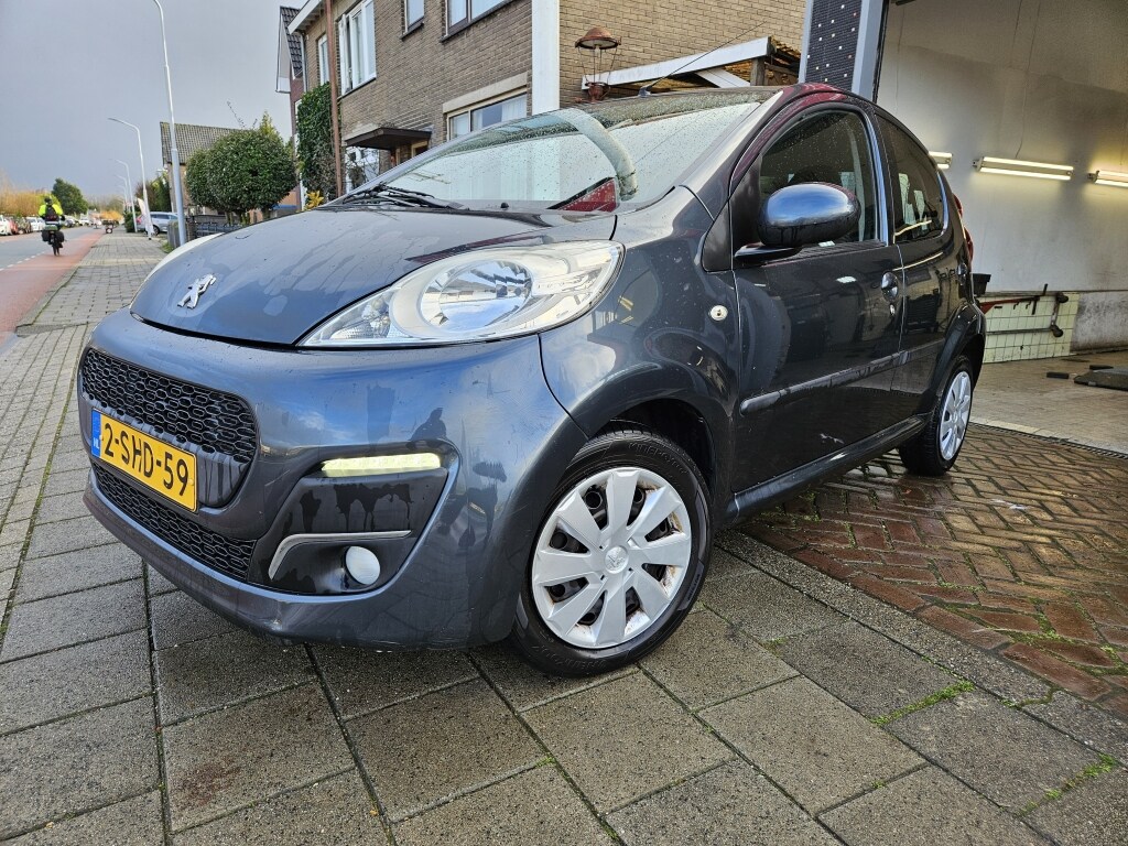 Peugeot 107 1.0 Active | Carplay | Dagrijverlichting | C.V | Elektr.Ramen