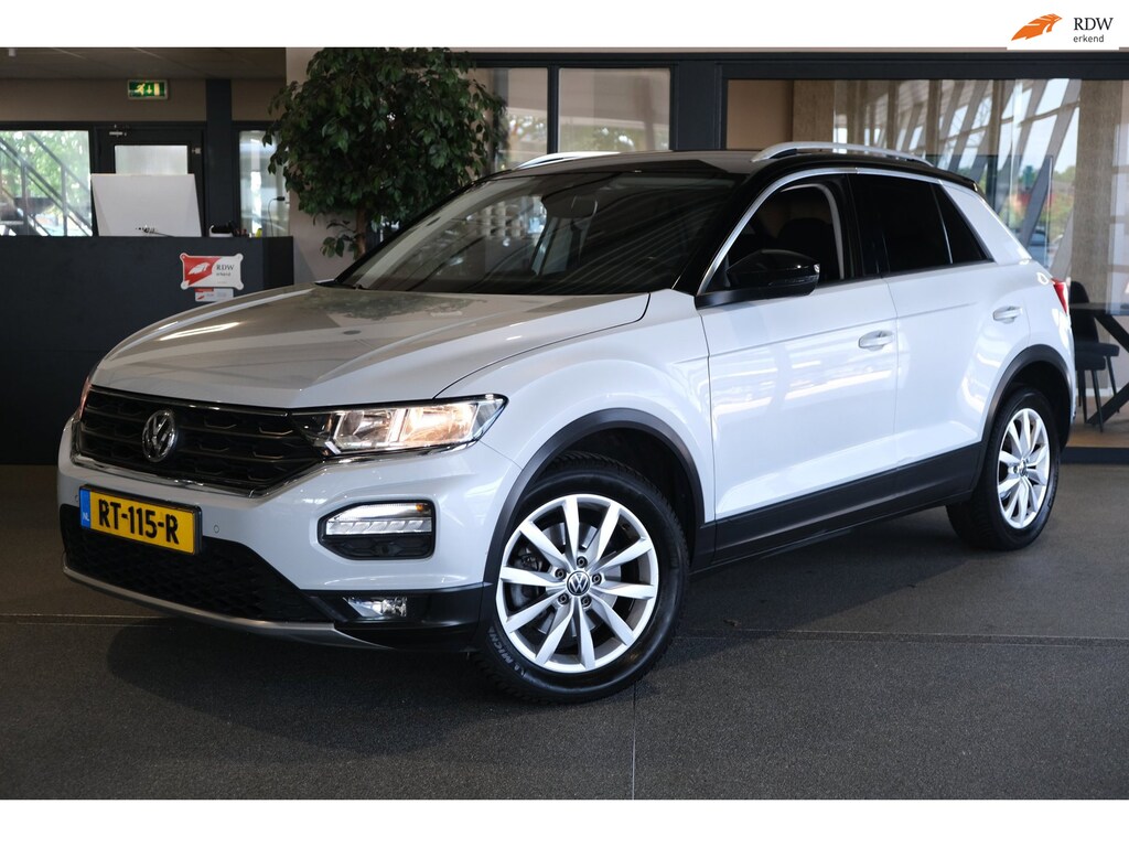 Volkswagen T-Roc 1.0 TSI Style 116PK Airco PDC Trekhaak